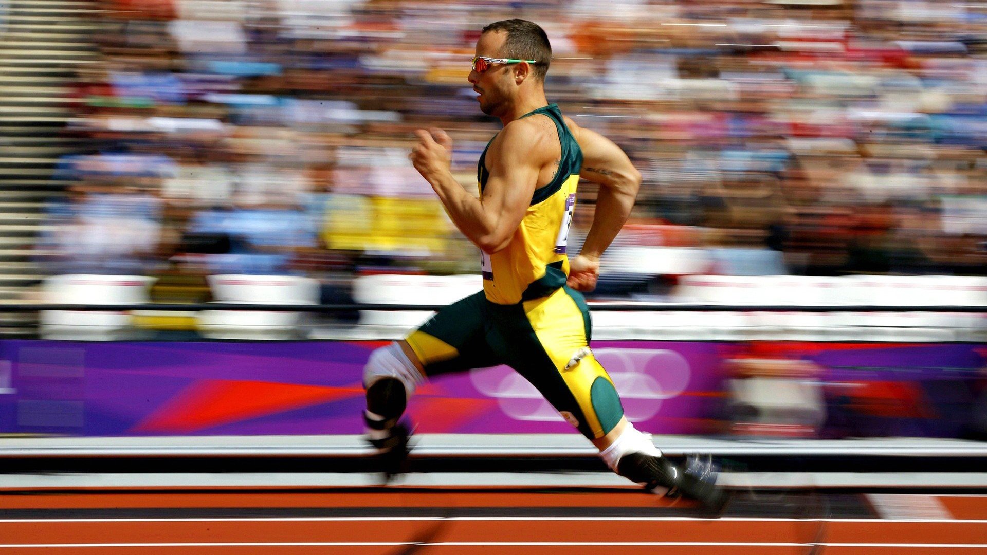 拜仁主帅强调高压逼抢,战术执行完美,拜仁高层